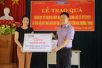 Báo Giáo dục Việt Nam tặng quà nhân kỷ niệm 68 năm ngày thương binh liệt sỹ