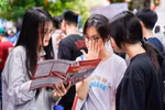 Trường ĐH khuyên tân SV tỉnh táo, tránh cạm bẫy làm thêm "việc nhẹ lương cao" 