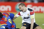 Ashley Young nghỉ 1 tháng, Vidic nghỉ hết mùa