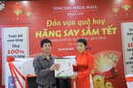 Tưng bừng nhận quà đón Xuân tại các TTTM Vincom Mega Mall