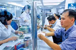 Nhận lương "khủng", CEO ngân hàng phải làm việc như thế nào?