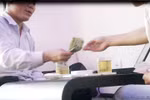 Mua bán “đời tư”, một công ty ở TP.HCM bị "tuýt còi"