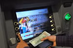 Chỉ 60 giây để đổi ngoại tệ tại ATM VietinBank