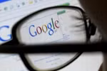 “Bác sĩ”... Google: Lợi bất cập hại
