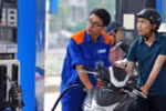 18h30 hôm nay, giá xăng tiếp tục tăng thêm 650 đồng/lít 