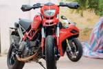 Soi từng góc cạnh chiếc Ducati Hypermotard 796 2012 mới về Việt Nam