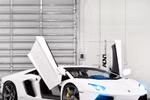 Thêm một 'siêu bò' Aventador độ màu trắng tuyệt đẹp