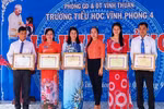 Ủy ban Kiểm tra thụ lý vụ Hiệu trưởng diễn cảnh nhận danh hiệu chiến sĩ thi đua