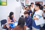 SV nhộn nhịp tham gia tuần lễ kết nối việc làm của Trường Quốc tế - ĐHQGHN 