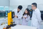 Xét Giáo sư 2025: Có được thay 2 nghiên cứu sinh bằng 6 bài báo khoa học?