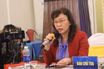 Ai là người ký quyết định cho Phó hiệu trưởng đi công tác nước ngoài?