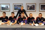Arsenal cùng lúc 'trói' 5 sao trẻ
