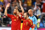 Tây Ban Nha - Bồ Đào Nha: "Good-bye Ronaldo, chúng tôi vào chung kết!"