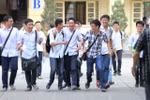 Hào hứng với môn Ngoại ngữ, thí sinh hò reo kết thúc 6 môn tốt nghiệp
