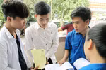 Chuyện thi và xét tuyển, sao chỉ trách riêng Bộ giáo dục?