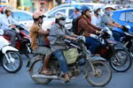 Chùm ảnh: Các “siêu xe cà tàng" tung hoành trên đường phố