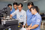 Dù giảm 50% học phí, ngành kỹ thuật vẫn không thu hút được sinh viên nữ vào học
