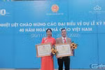 Hạnh phúc của cặp vợ chồng giáo viên ở miền gió hú Thèn Pả