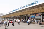 Chậm chuyến do Tân Sơn Nhất quá tải, sao dồn hết lên các hãng hàng không?