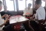 Vì sao Ủy ban kiểm tra tỉnh Hưng Yên chưa dứt điểm vụ hiệu trưởng đánh bài?