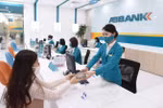 ABBANK áp dụng hệ thống nhận diện thương hiệu và không gian giao dịch mới
