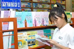Sách giáo khoa bị rập khuôn, nhồi nhét quá nhiều kiến thức