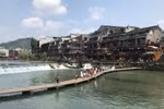 Phượng Hoàng Cổ Trấn đẹp đến nao lòng!