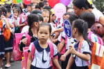 Giáo viên có nên nặng vấn đề thưởng Tết?