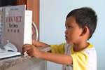 Thực hư về cậu bé 4 tuổi đọc được 3 thứ tiếng