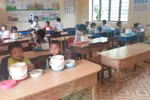 Năm học mới, Quảng Trị mong bổ sung giáo viên và có thêm áo mới cho học sinh