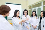 Kỳ vọng có đãi ngộ tương xứng đối với đội ngũ điều dưỡng viên