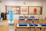 Ban Mai School ứng dụng robot khử khuẩn thông minh phòng chống Covid-19