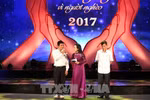 Cả nước chung tay vì người nghèo