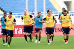 Arsenal bất ngờ tập kín tại sân Mỹ Đình