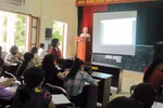 Tập huấn, bồi dưỡng nhiều đang làm khó giáo viên, nhà trường