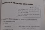 Hướng dẫn một đằng, sách dạy một nẻo