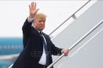 Tổng thống Mỹ Donald Trump rời Việt Nam