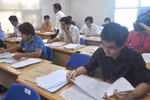 Khi bật cười, lúc rơi nước mắt với các bài làm văn của học trò