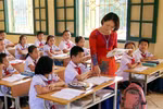 Đi dạy bao nhiêu năm mà ngốc thế không biết?