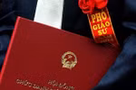 Nghịch cảnh có trường đại học, ngành "trắng" giáo sư và mối lo "lò ấp tiến sĩ"