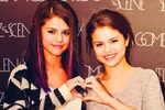 300 like chỉ trong 1 phút: Cô gái giống Selena Gomez như 2 giọt nước!