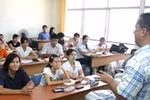 Dạy và học ngoại ngữ: Còn nhiều bất cập