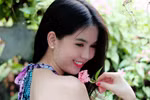 Sau đợt nhập viện vì khí lạnh Hà Nội: Ngọc Trinh lại khoe lưng trần