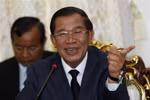Hun Sen cười rạng rỡ khi họp với Sam Rainsy, CPP quyết không nhượng bộ