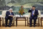 Henry Kissinger có giúp được Tập Cận Bình chống đòn trừng phạt của Donald Trump?