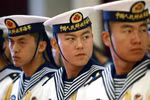 Cách buộc Trung Quốc thay đổi là ngăn họ xây hải đăng ở Hoàng Sa