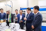 Trưởng Ban Tuyên giáo TW thăm, chúc mừng cán bộ, giảng viên, nhà khoa học ĐHQGHN