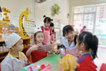 Hiện nay toàn quốc còn thiếu khoảng 50.000 giáo viên mầm non