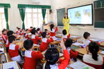 Mỗi trường chọn một sách giáo khoa, học sinh chuyển trường có phải mua sách mới?