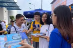 Cắt chi thường xuyên mà giữ nguyên trần học phí, tiền đâu giữ chân thầy giỏi?